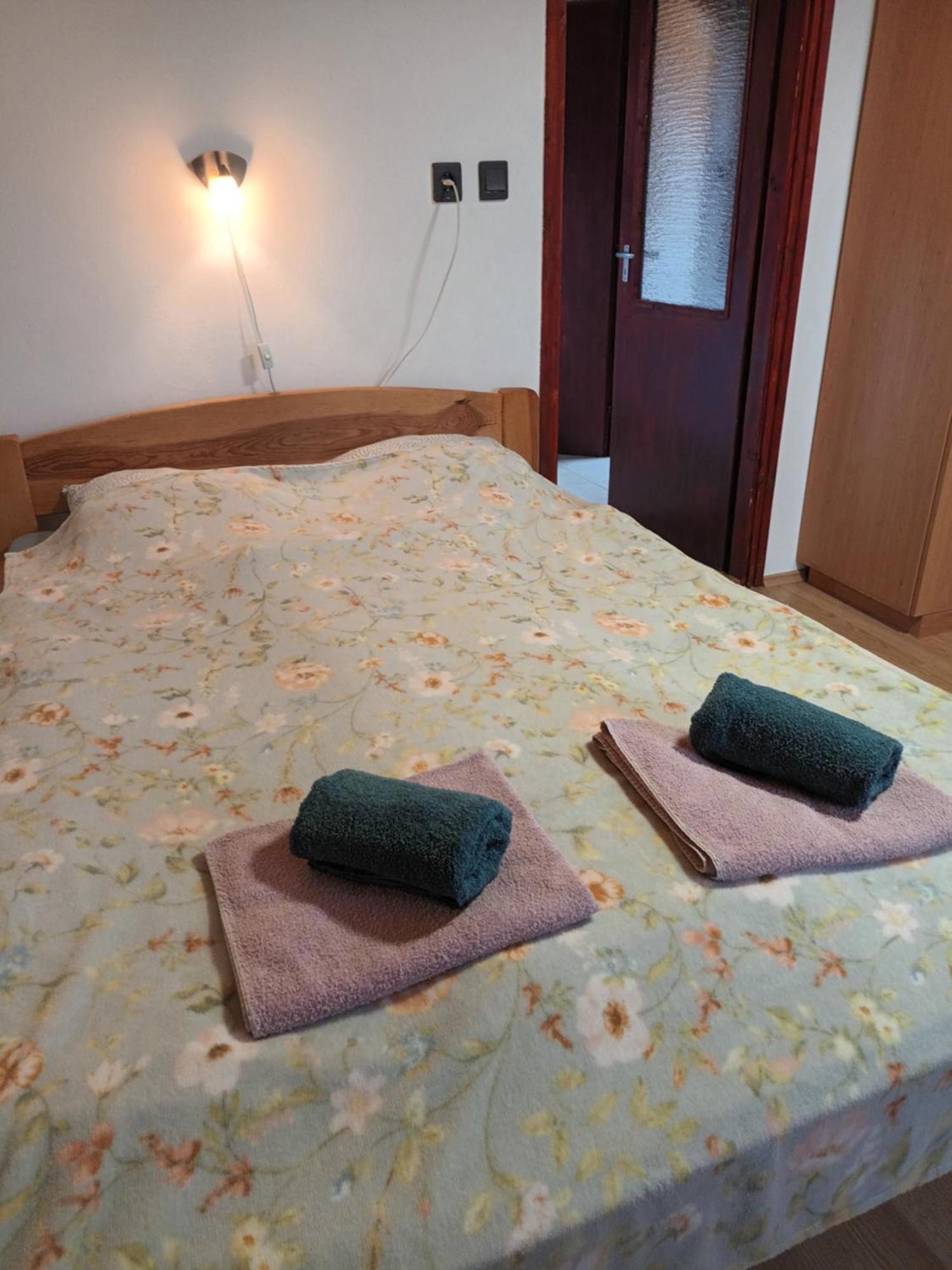 Kéknefelejcs Vendégház Tapolca Esterno foto