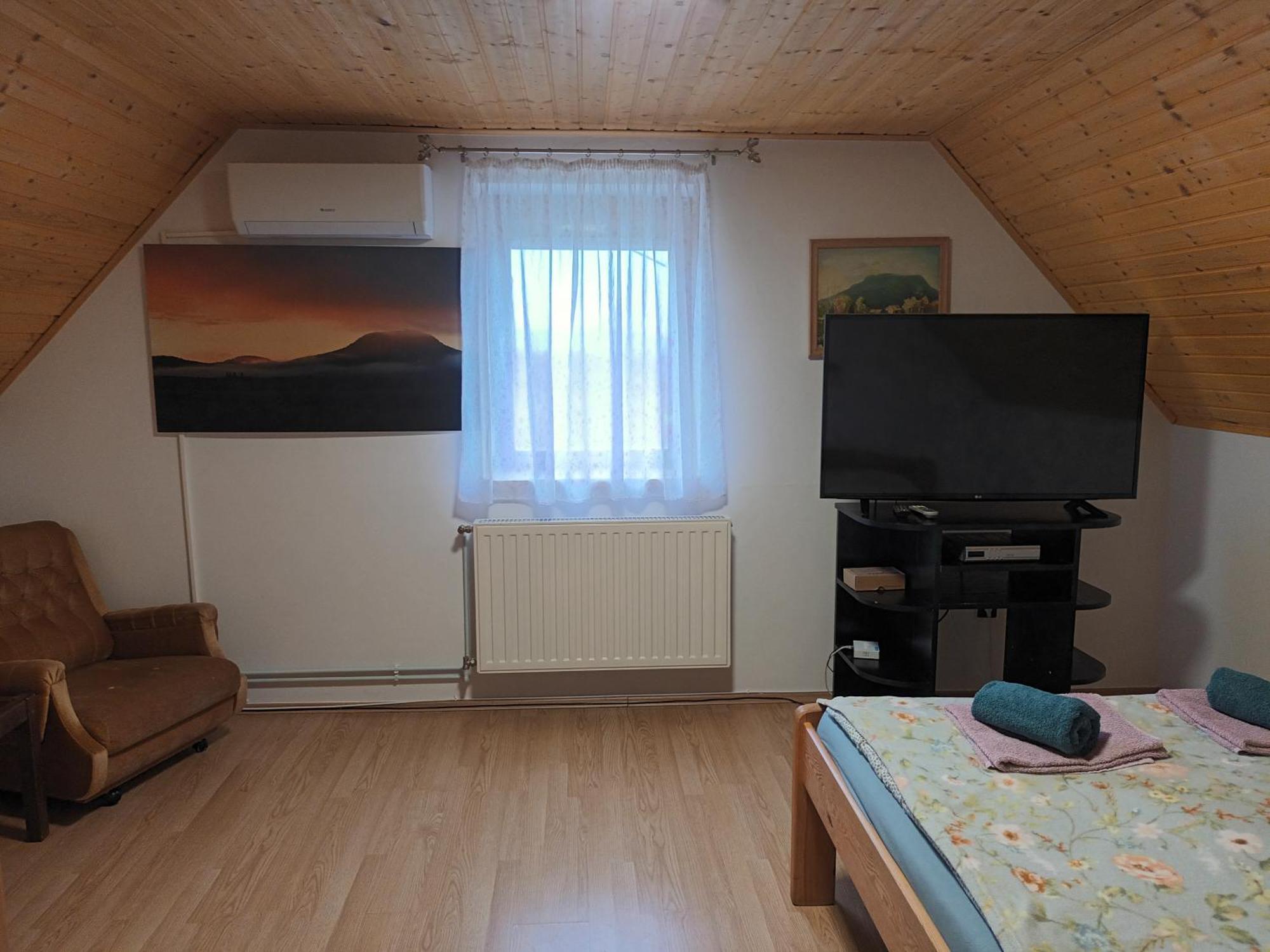 Kéknefelejcs Vendégház Tapolca Esterno foto